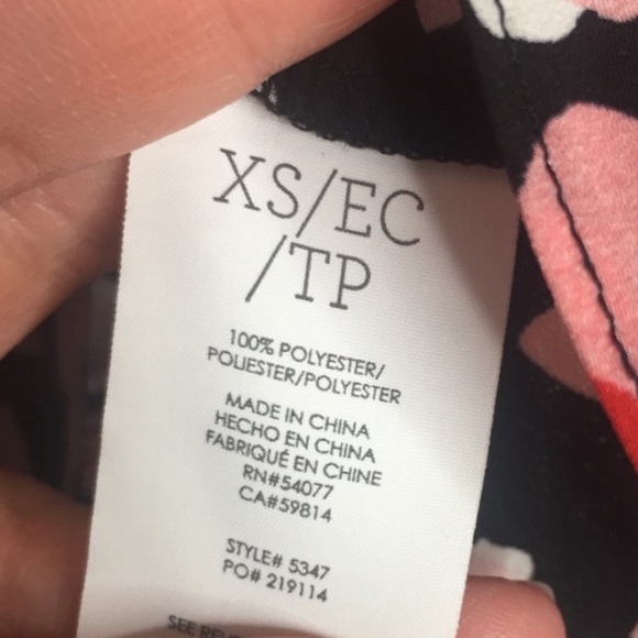 CAbi Harmony Floral Blouse XS 5347 Black & Pink - Picture 5 of 8